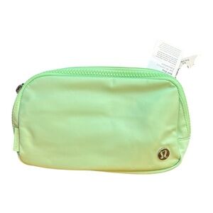 Lululemon Everywhere Belt Bag / Crossbody – Citra Lime